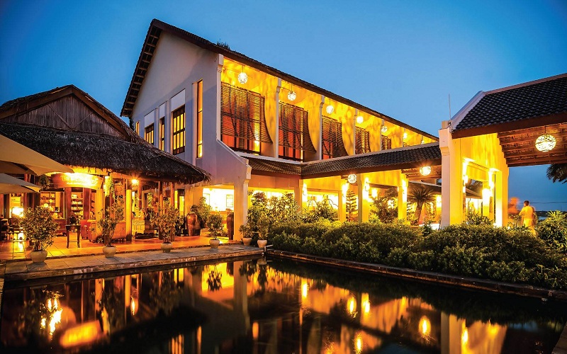 Resort 5 sao Palm Garden Beach Resort & Spa mang phong cách đặc trưng của xứ Quảng